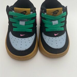 Nike Air Force 1 Low size 4c